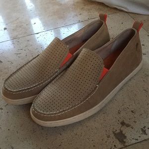 Tommy Bahama Slip on Loafers Tan Brand New